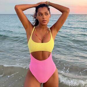 Beach Riot Ray‎ One-Piece Swimsuit Pastel Yellow Pink Cutout Front Ribbed Sz S